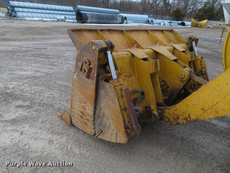 image for item DG3883 1993 Caterpillar 953B track loader