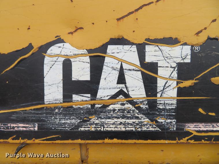 image for item DG3883 1993 Caterpillar 953B track loader