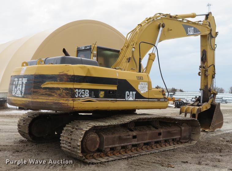 image for item DG3884 1999 Caterpillar 325B L excavator