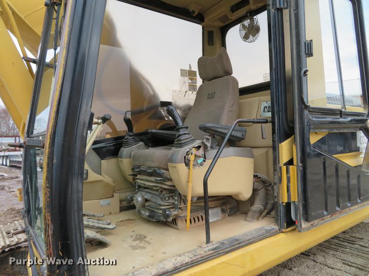 image for item DG3884 1999 Caterpillar 325B L excavator