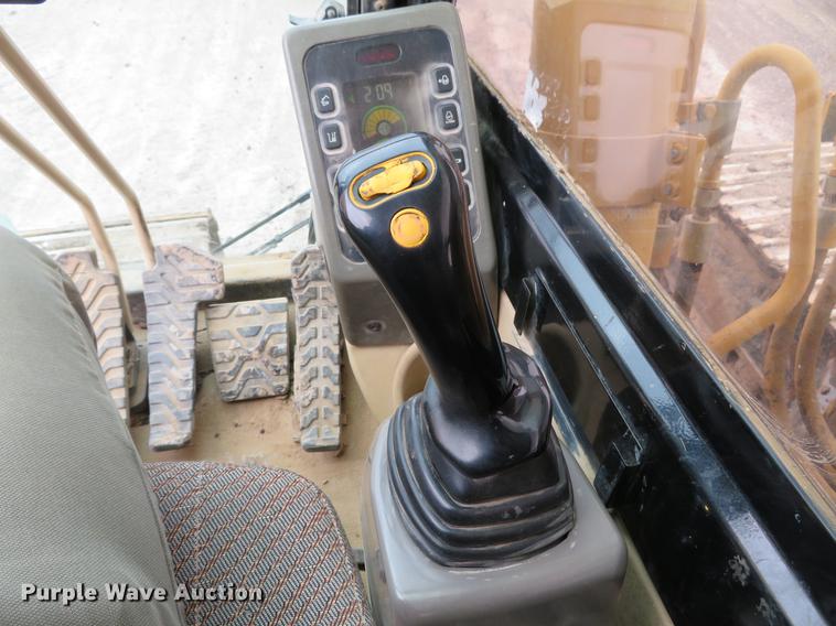 image for item DG3884 1999 Caterpillar 325B L excavator