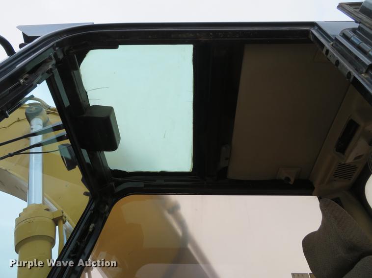 image for item DG3884 1999 Caterpillar 325B L excavator