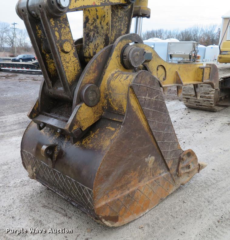 image for item DG3884 1999 Caterpillar 325B L excavator