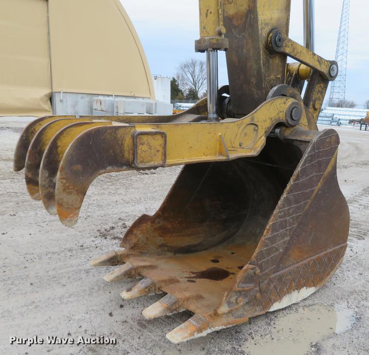image for item DG3884 1999 Caterpillar 325B L excavator