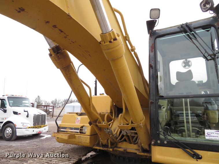 image for item DG3884 1999 Caterpillar 325B L excavator