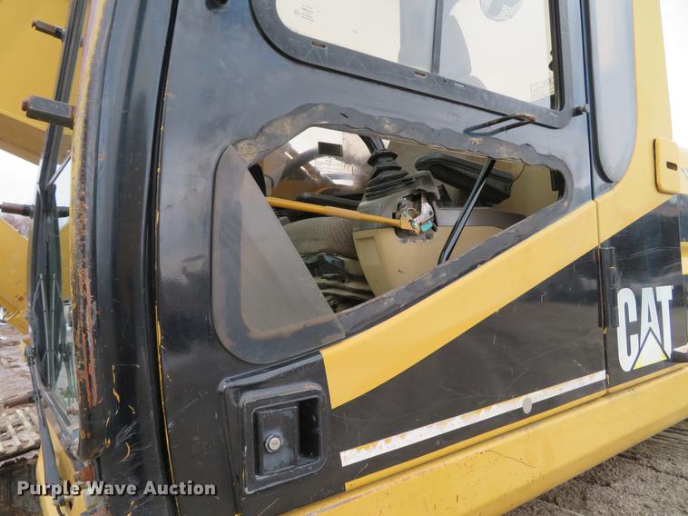 image for item DG3884 1999 Caterpillar 325B L excavator