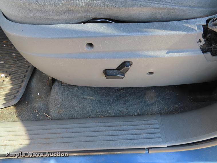 image for item DN9121 2005 Dodge Durango SUV