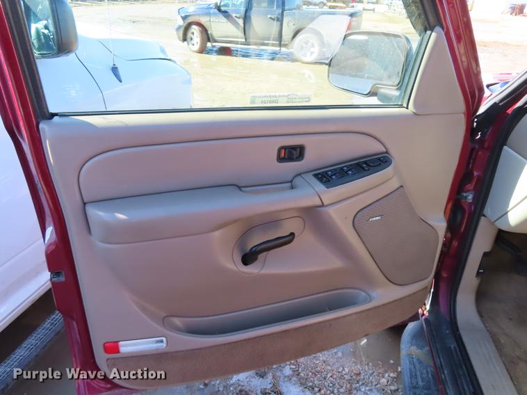 image for item DN9124 2004 Chevrolet Tahoe SUV