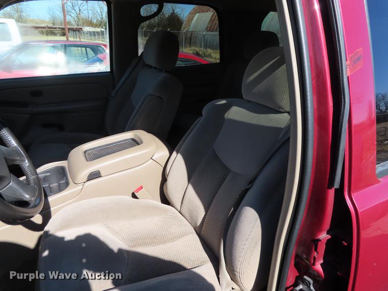 image for item DN9124 2004 Chevrolet Tahoe SUV