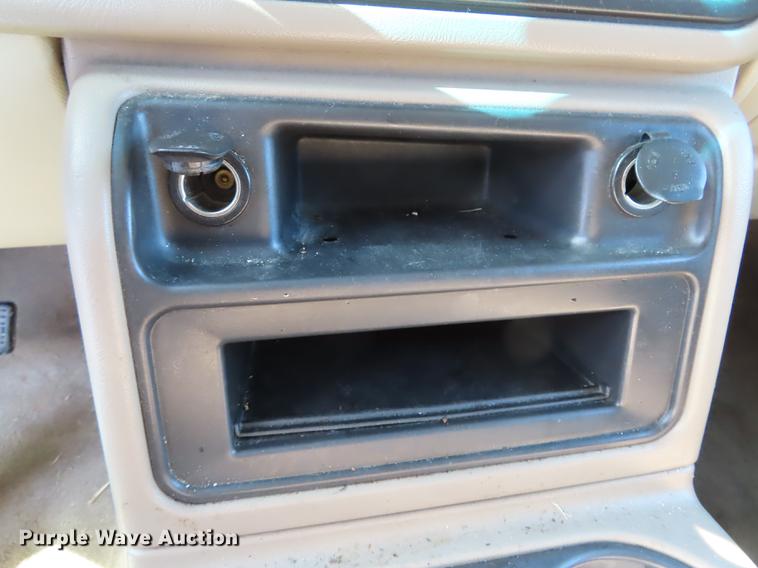 image for item DN9124 2004 Chevrolet Tahoe SUV