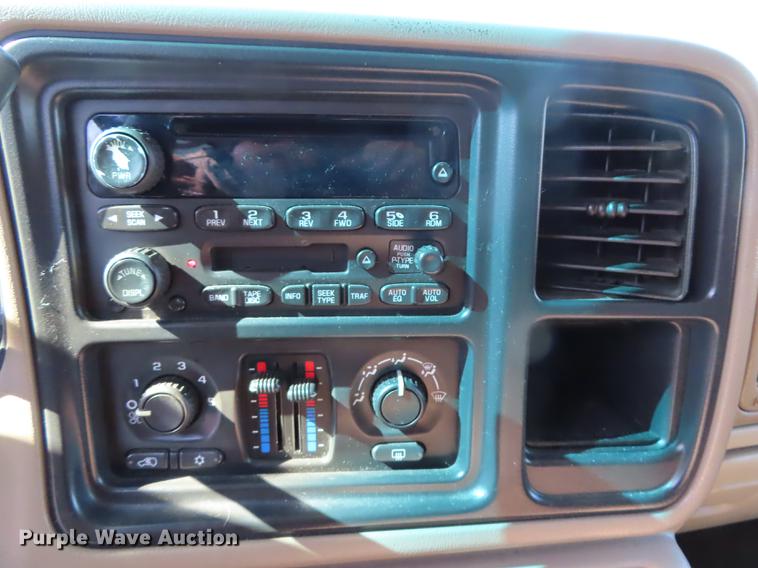 image for item DN9124 2004 Chevrolet Tahoe SUV