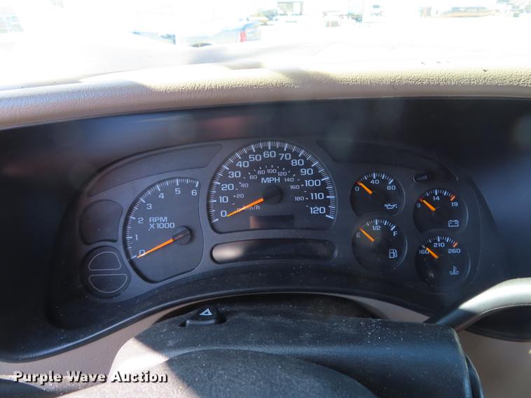 image for item DN9124 2004 Chevrolet Tahoe SUV