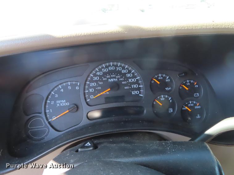 image for item DN9124 2004 Chevrolet Tahoe SUV