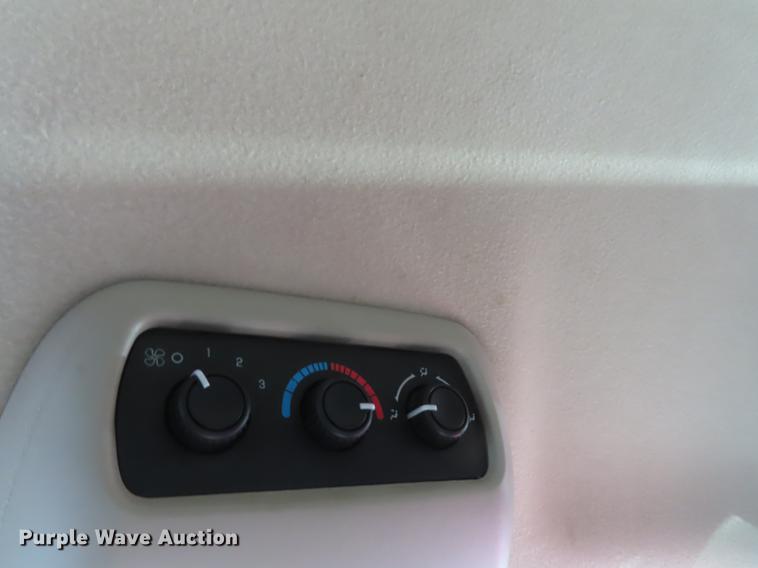 image for item DN9124 2004 Chevrolet Tahoe SUV