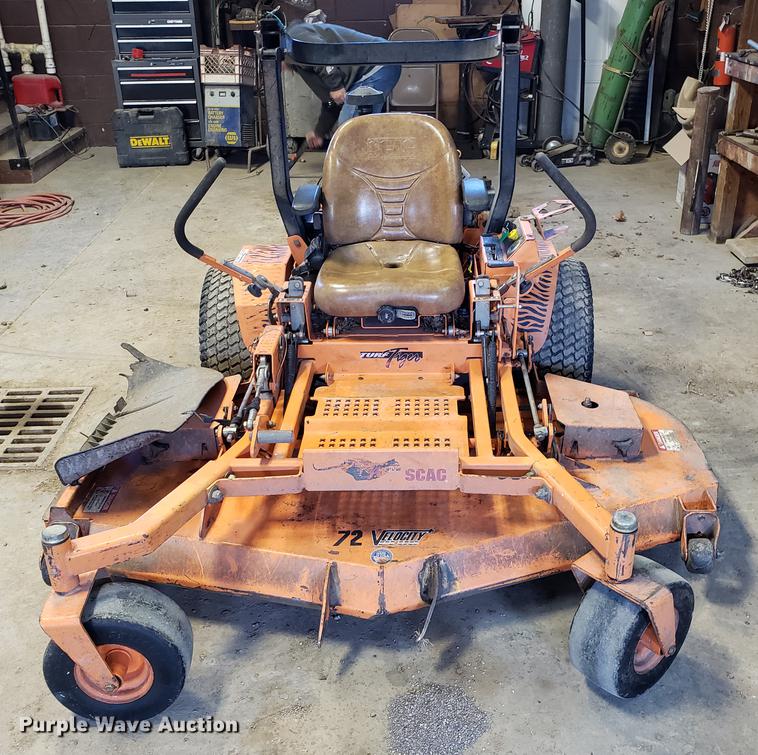 image for item EN9782 Scag Turf Tiger STT-35BVAC-SS ZTR lawn mower