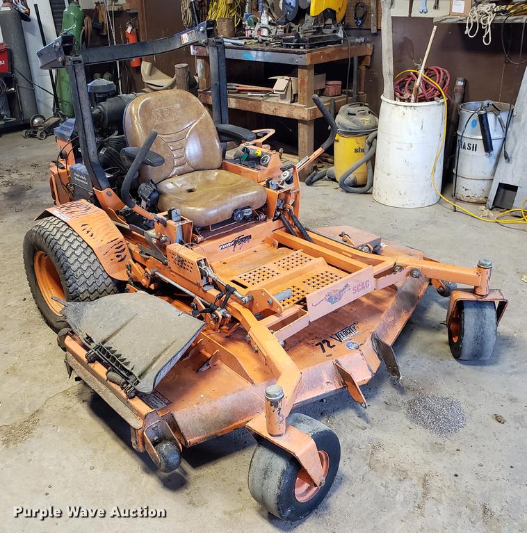 image for item EN9782 Scag Turf Tiger STT-35BVAC-SS ZTR lawn mower