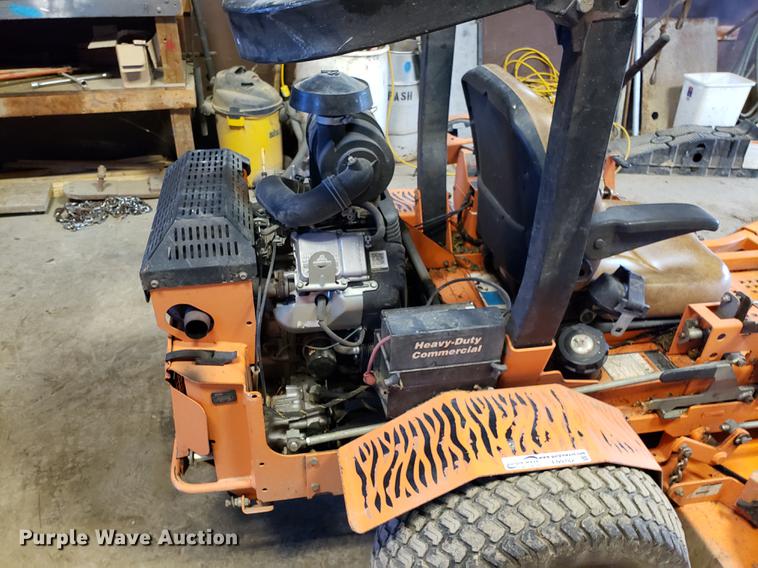 image for item EN9782 Scag Turf Tiger STT-35BVAC-SS ZTR lawn mower