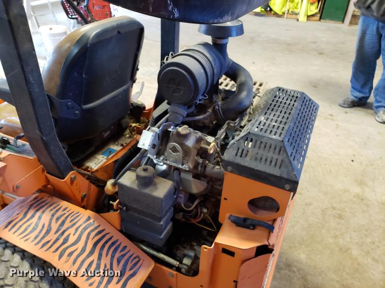 image for item EN9782 Scag Turf Tiger STT-35BVAC-SS ZTR lawn mower