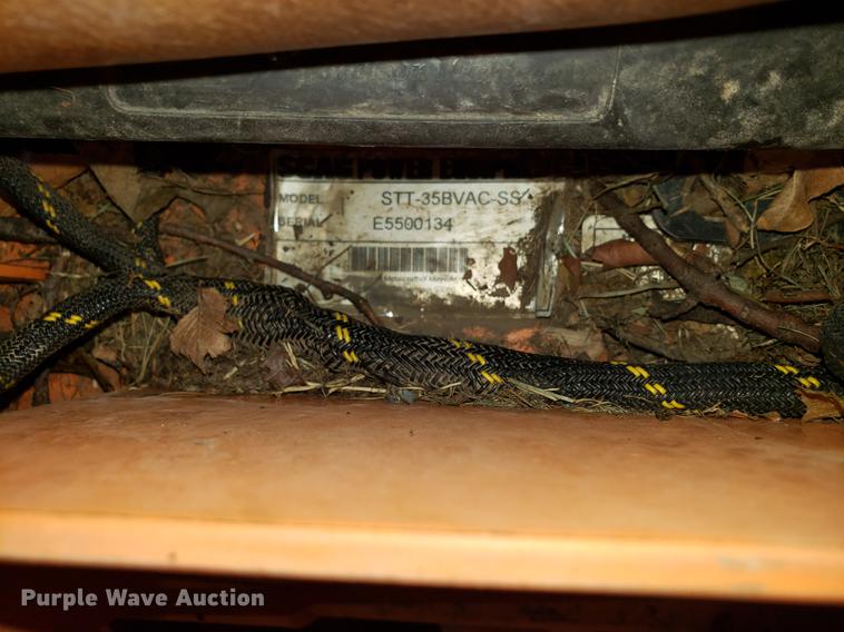 image for item EN9782 Scag Turf Tiger STT-35BVAC-SS ZTR lawn mower