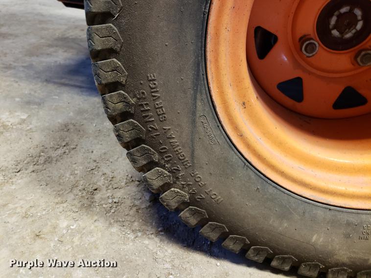 image for item EN9782 Scag Turf Tiger STT-35BVAC-SS ZTR lawn mower