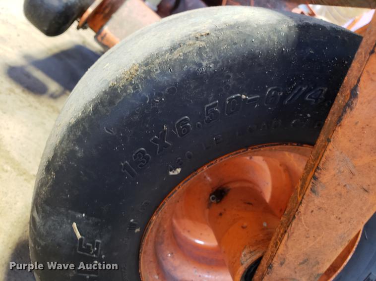 image for item EN9782 Scag Turf Tiger STT-35BVAC-SS ZTR lawn mower