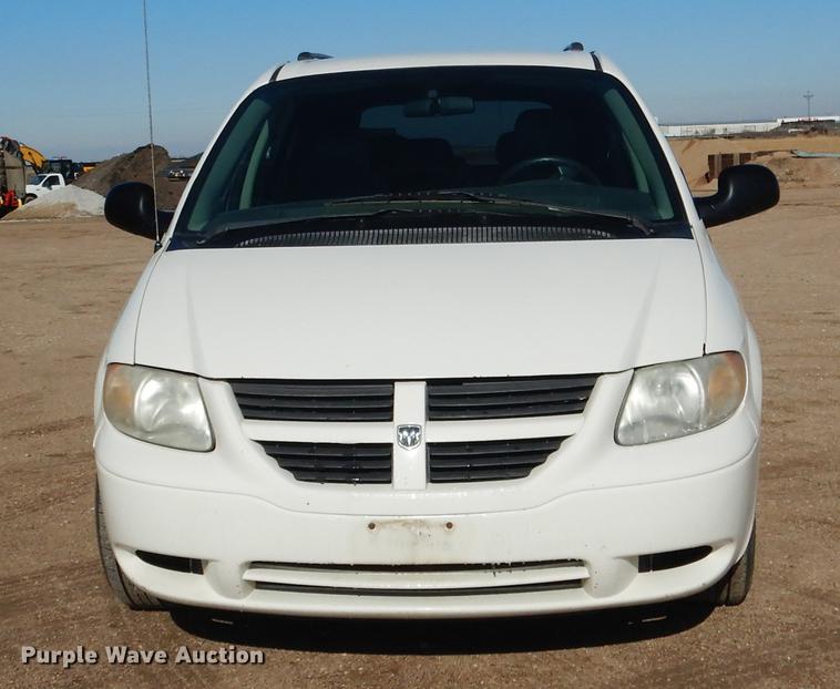 image for item FA9263 2005 Dodge Grand Caravan van