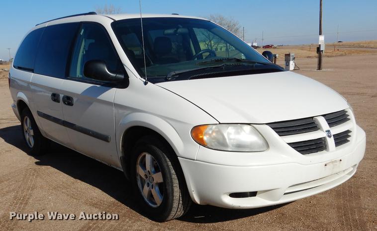 image for item FA9263 2005 Dodge Grand Caravan van