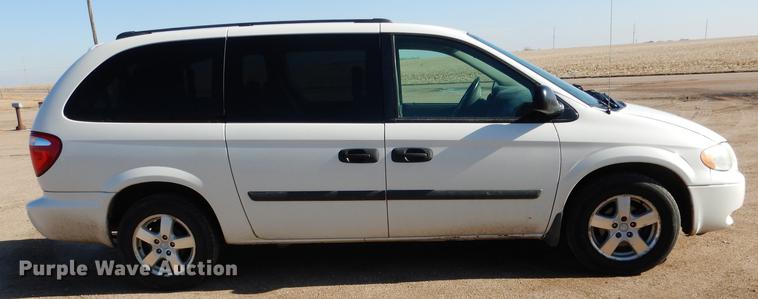 image for item FA9263 2005 Dodge Grand Caravan van