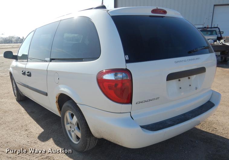 image for item FA9263 2005 Dodge Grand Caravan van
