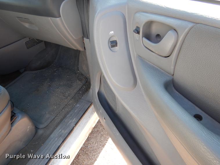 image for item FA9263 2005 Dodge Grand Caravan van