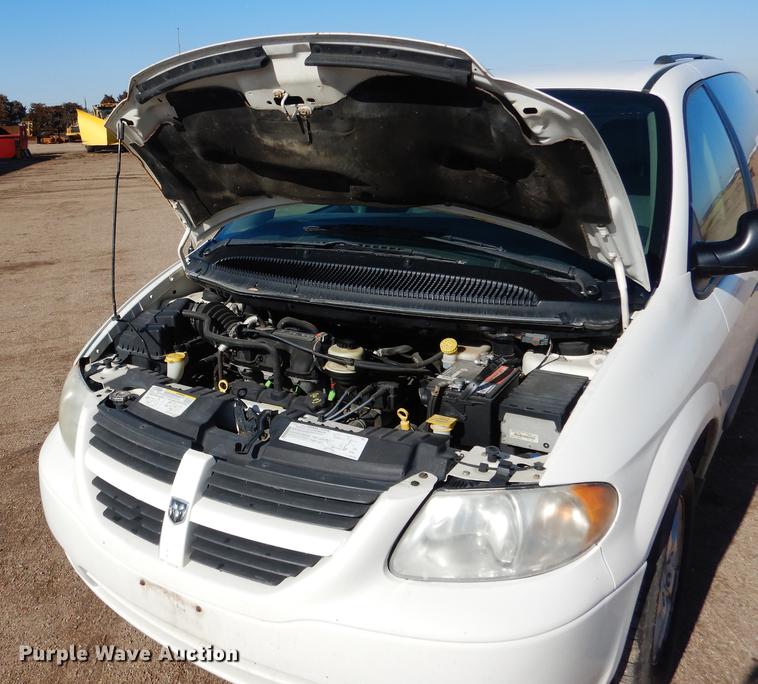image for item FA9263 2005 Dodge Grand Caravan van
