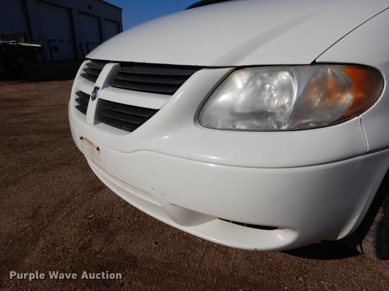 image for item FA9263 2005 Dodge Grand Caravan van