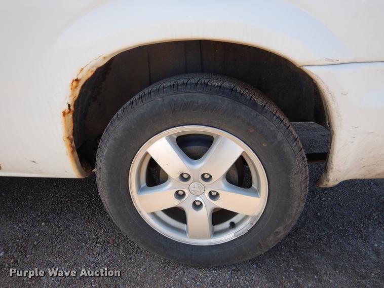 image for item FA9263 2005 Dodge Grand Caravan van