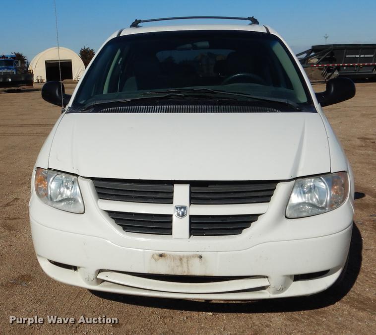 image for item FA9264 2005 Dodge Grand Caravan van