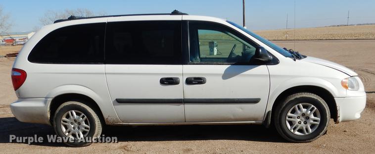 image for item FA9264 2005 Dodge Grand Caravan van