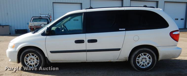 image for item FA9264 2005 Dodge Grand Caravan van