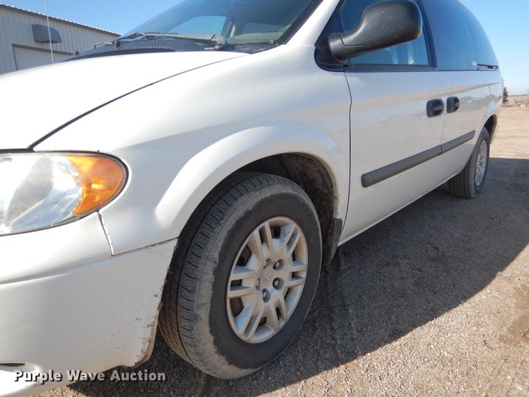 image for item FA9264 2005 Dodge Grand Caravan van