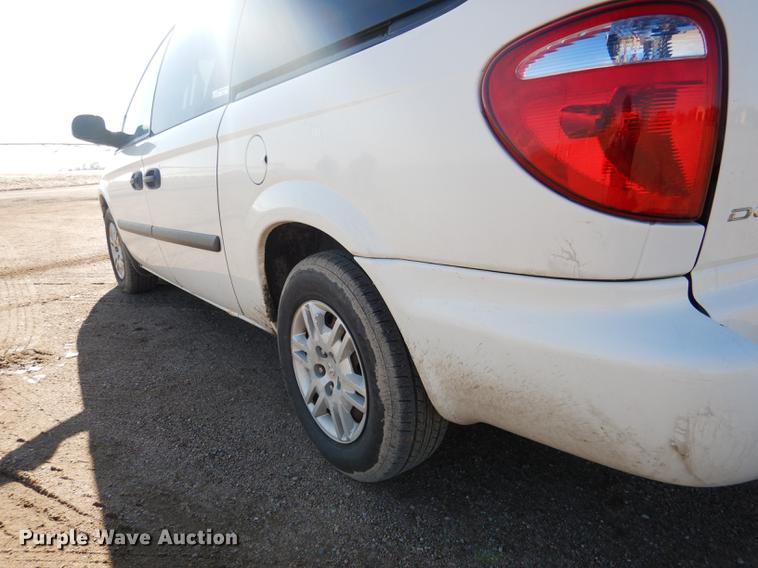 image for item FA9264 2005 Dodge Grand Caravan van
