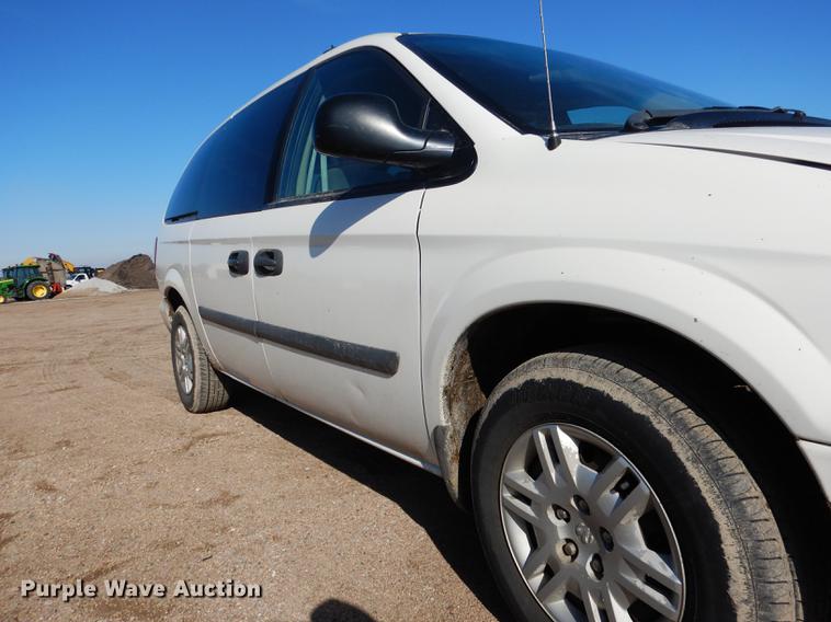 image for item FA9264 2005 Dodge Grand Caravan van