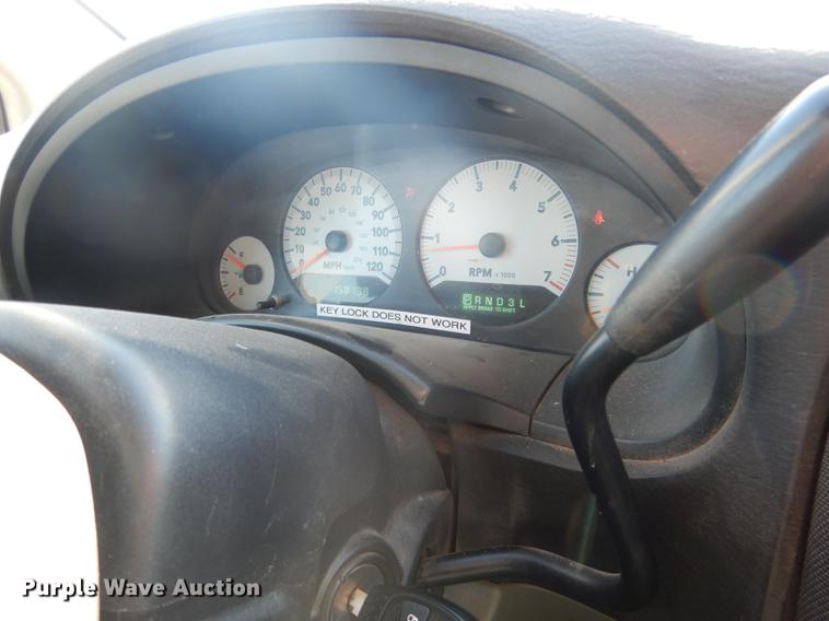 image for item FA9264 2005 Dodge Grand Caravan van