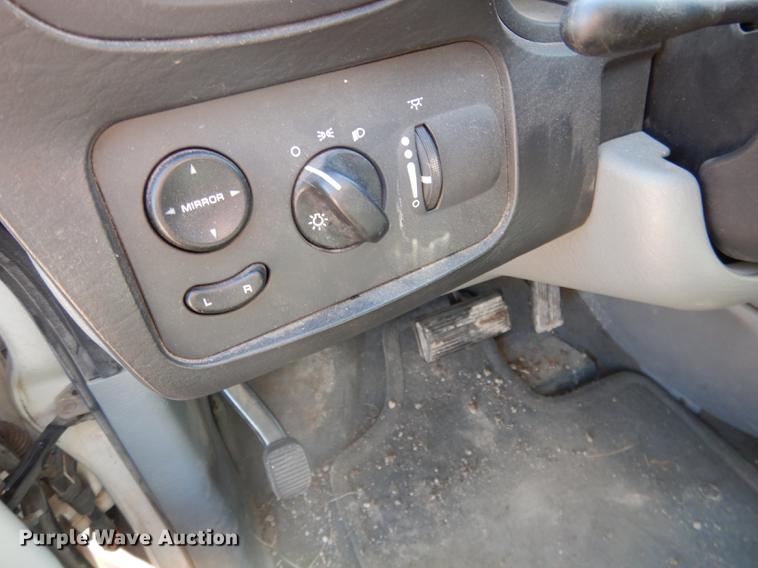 image for item FA9264 2005 Dodge Grand Caravan van