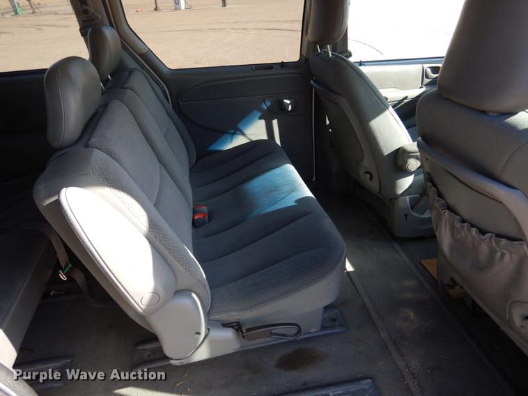 image for item FA9264 2005 Dodge Grand Caravan van
