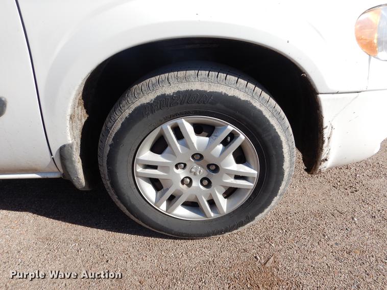 image for item FA9264 2005 Dodge Grand Caravan van