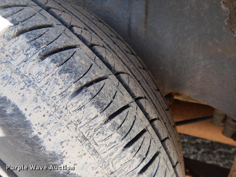 image for item FA9264 2005 Dodge Grand Caravan van