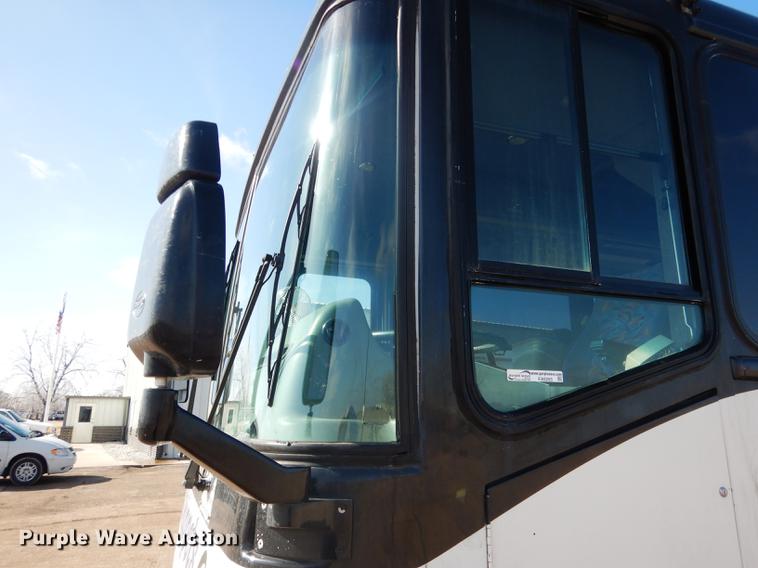 image for item FA9265 2000 Blue Bird LTC40 coach bus