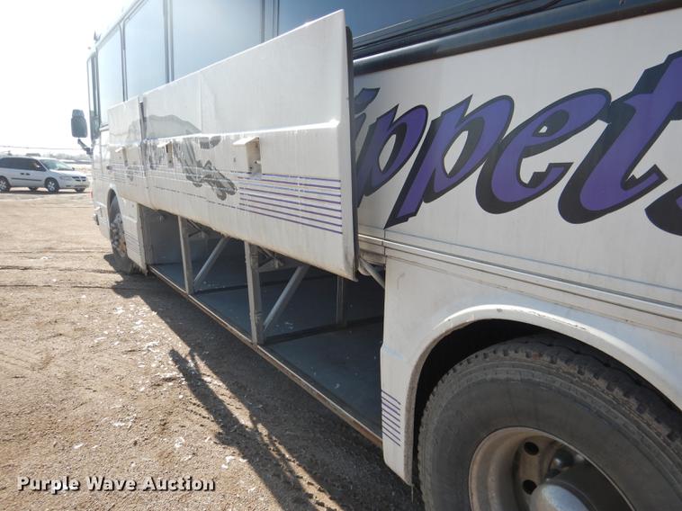 image for item FA9265 2000 Blue Bird LTC40 coach bus