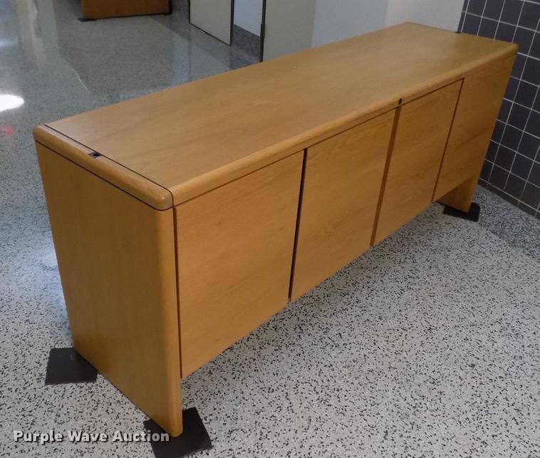 image for item FG9047 Wood desk