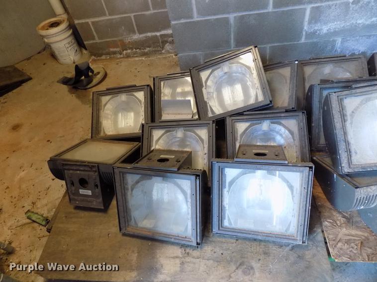 image for item FG9051 (19) KM outdoor light fixtures