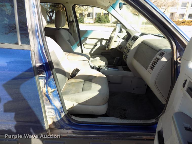 image for item FG9053 2008 Ford Escape SUV