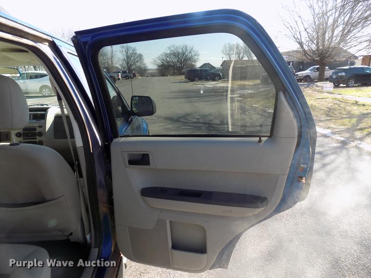 image for item FG9053 2008 Ford Escape SUV